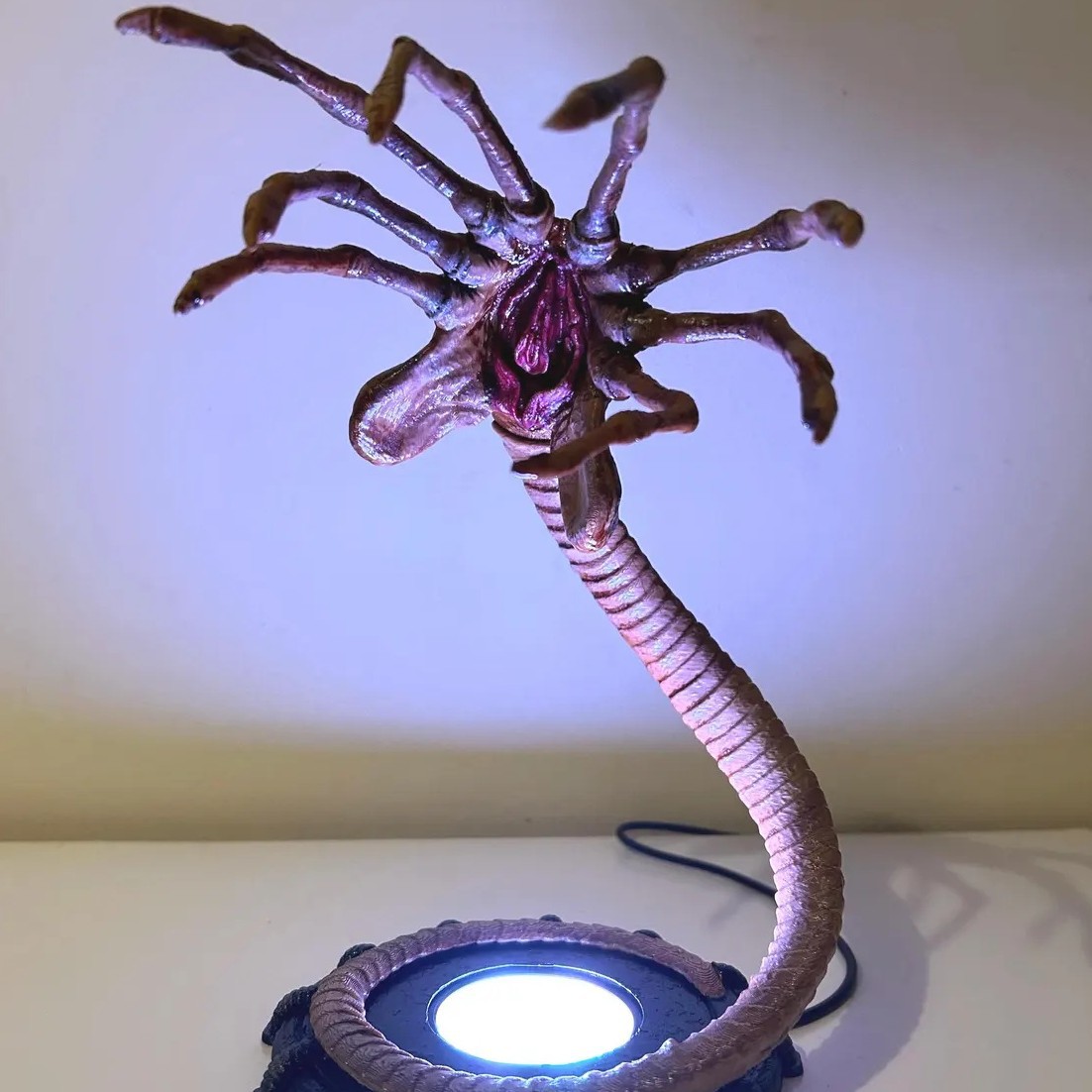 Neon Sign Party - Lampada Notturna Alien Facehugger, Decorazione Halloween